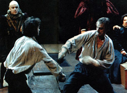 hamlet3s.jpg (29206 bytes)