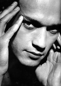 sky1s.jpg (15402 bytes)